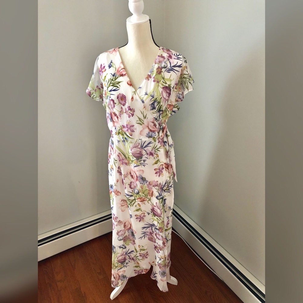 NY&Co Sweet Pea white/floral wrap dress